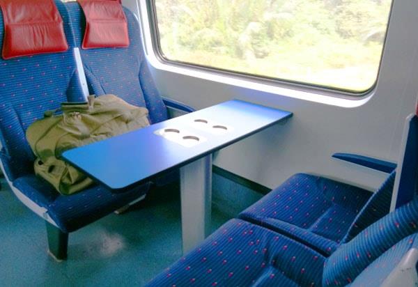 ETS Train table seats