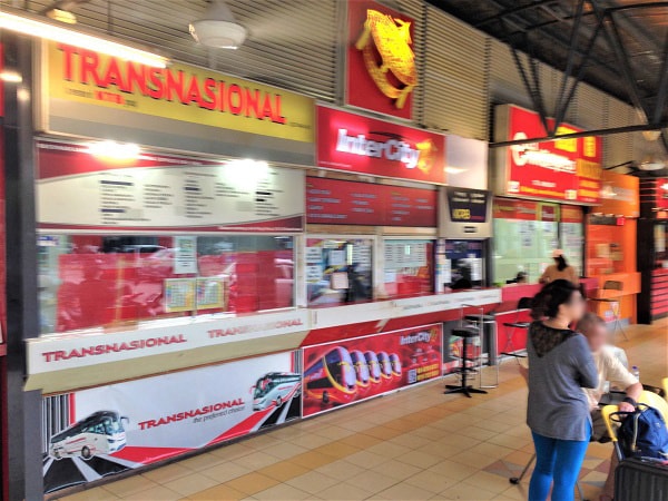 Transnasional ticket counter